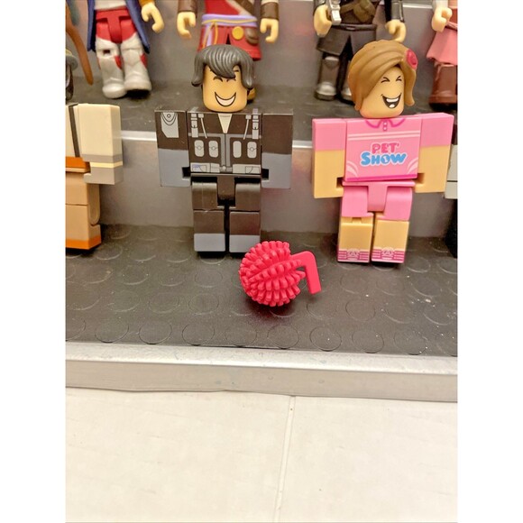 R0BL0X Toys Action Mini Figures Lot Of 15 World Zero, Celebrities, No Codes - Picture 7 of 10